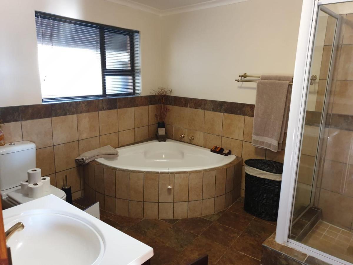 Wag N Bietjie Bush Lodge Heuningneskloof Zewnętrze zdjęcie