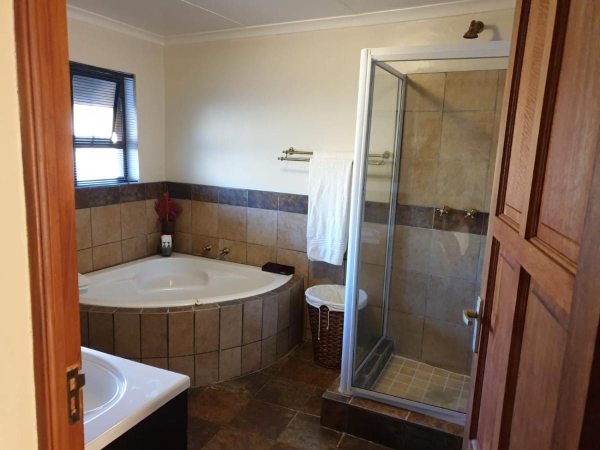 Wag N Bietjie Bush Lodge Heuningneskloof Zewnętrze zdjęcie